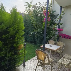 Отель Efzen