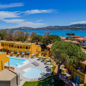 Blu Laconia Village Otel Cannigione